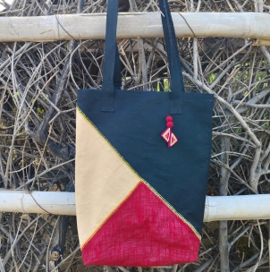 Tote bag