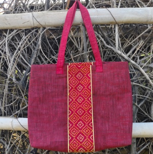 Tote bag